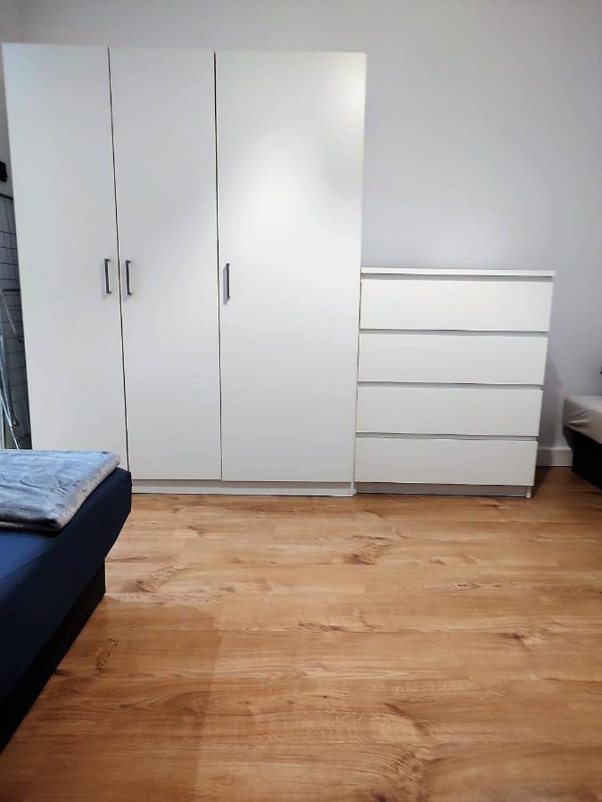 Tanie Noclegowanie Katowice Luaran gambar